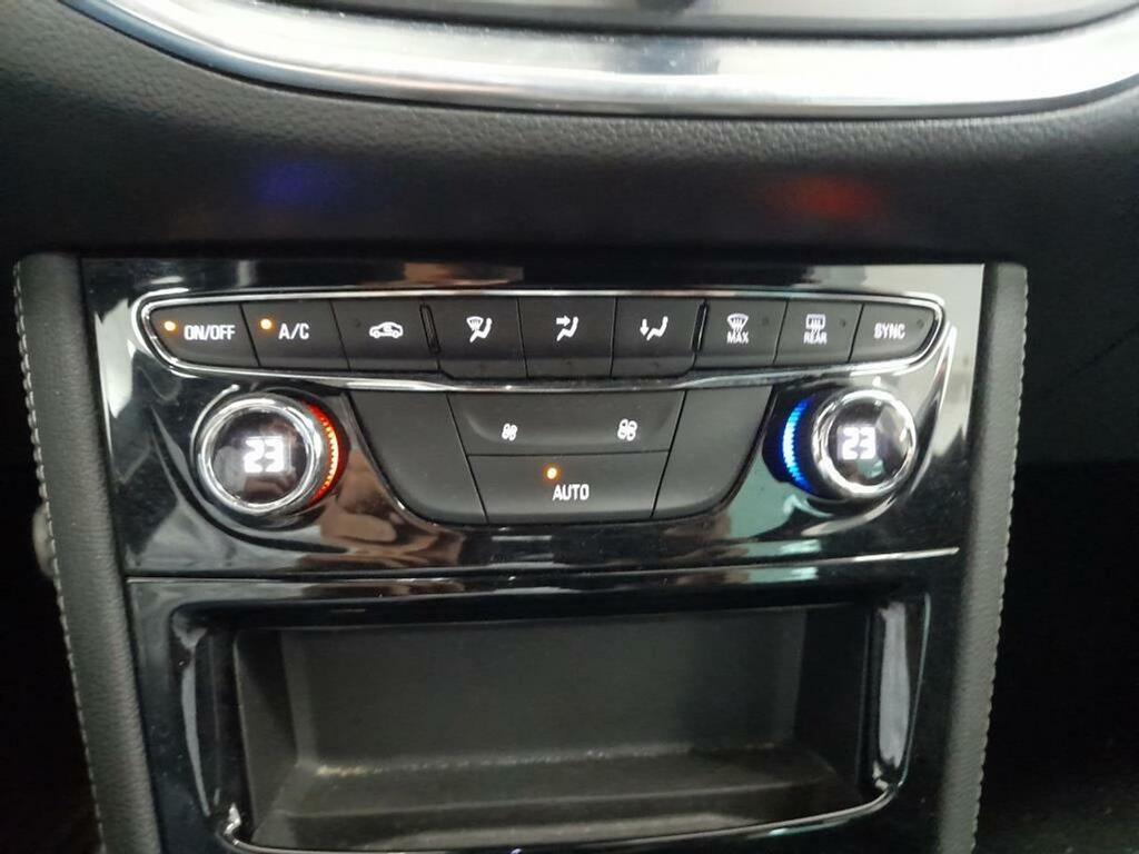 Opel Astra 1.2T SHR 107kW (145CV) Ultimate 24