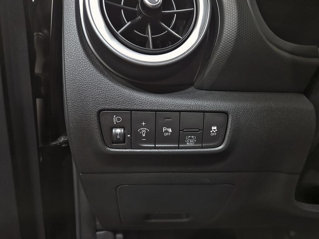 Hyundai Kona 1.6 GDI HEV Maxx DCT 12