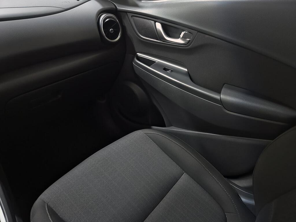 Hyundai Kona 1.6 GDI HEV Maxx DCT 28