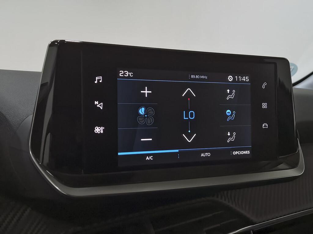 Peugeot 208 Allure Puretech 100 23