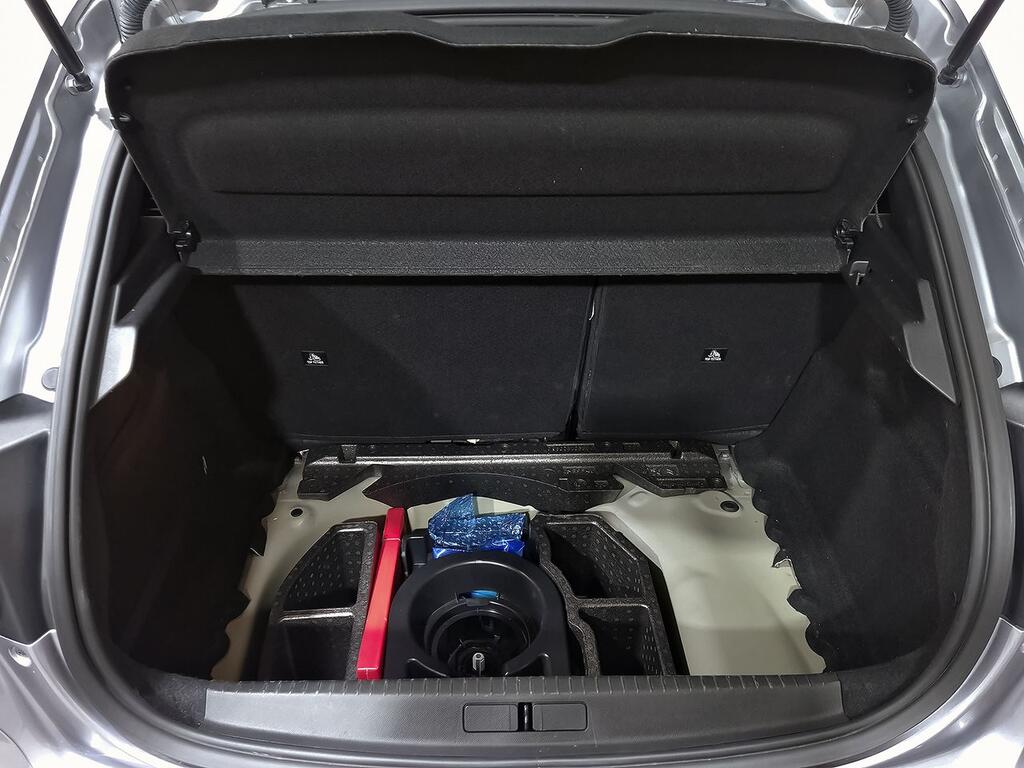 Peugeot 208 Allure Puretech 100 32