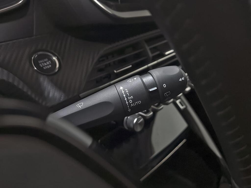 Peugeot 208 Allure Puretech 100 16