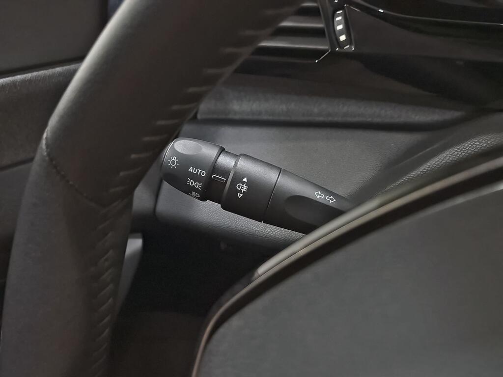 Peugeot 308 5P Allure PureTech 130 S&S MAN 15