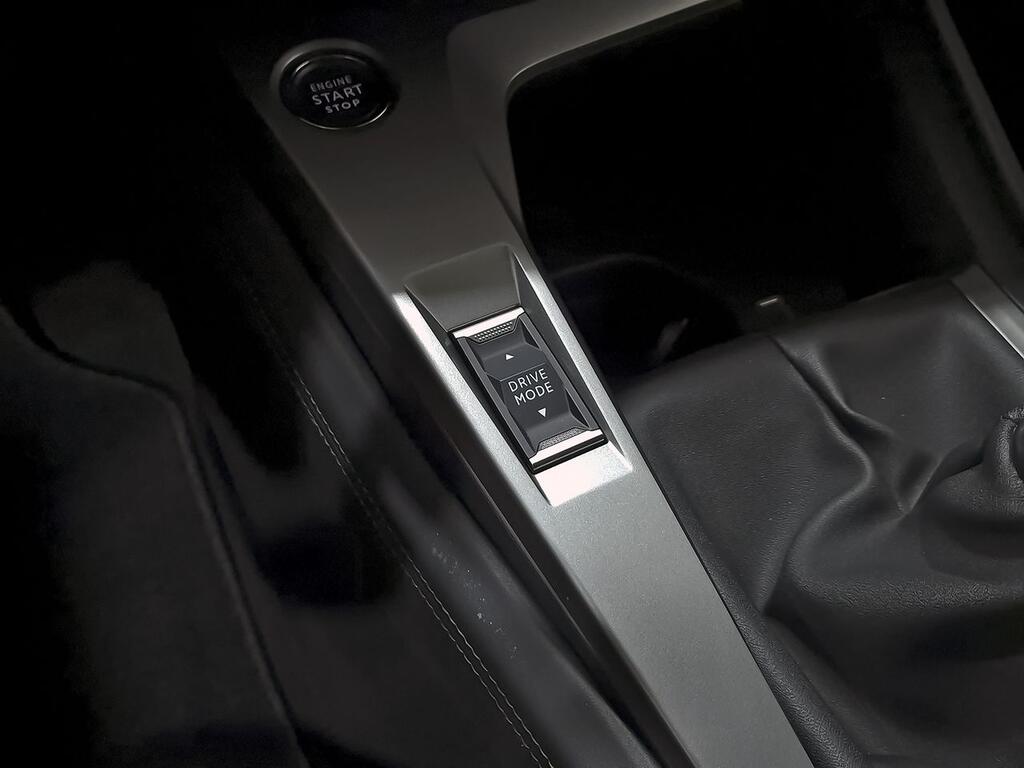 Peugeot 308 5P Allure PureTech 130 S&S MAN 28