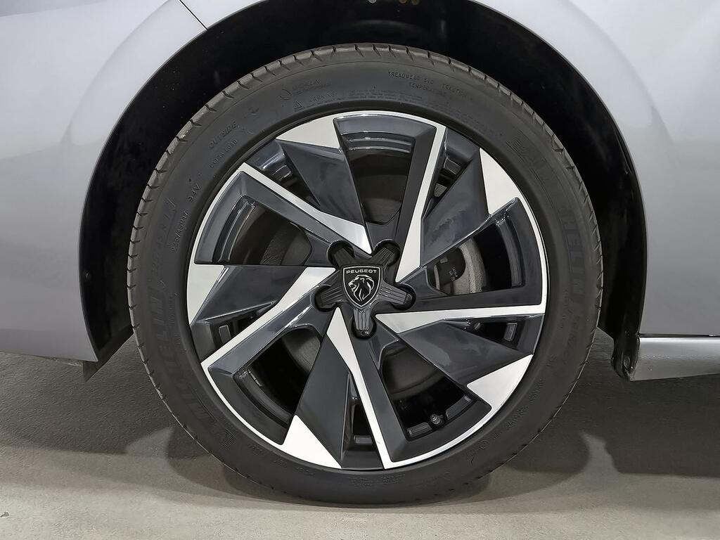 Peugeot 308 5P Allure PureTech 130 S&S MAN 11