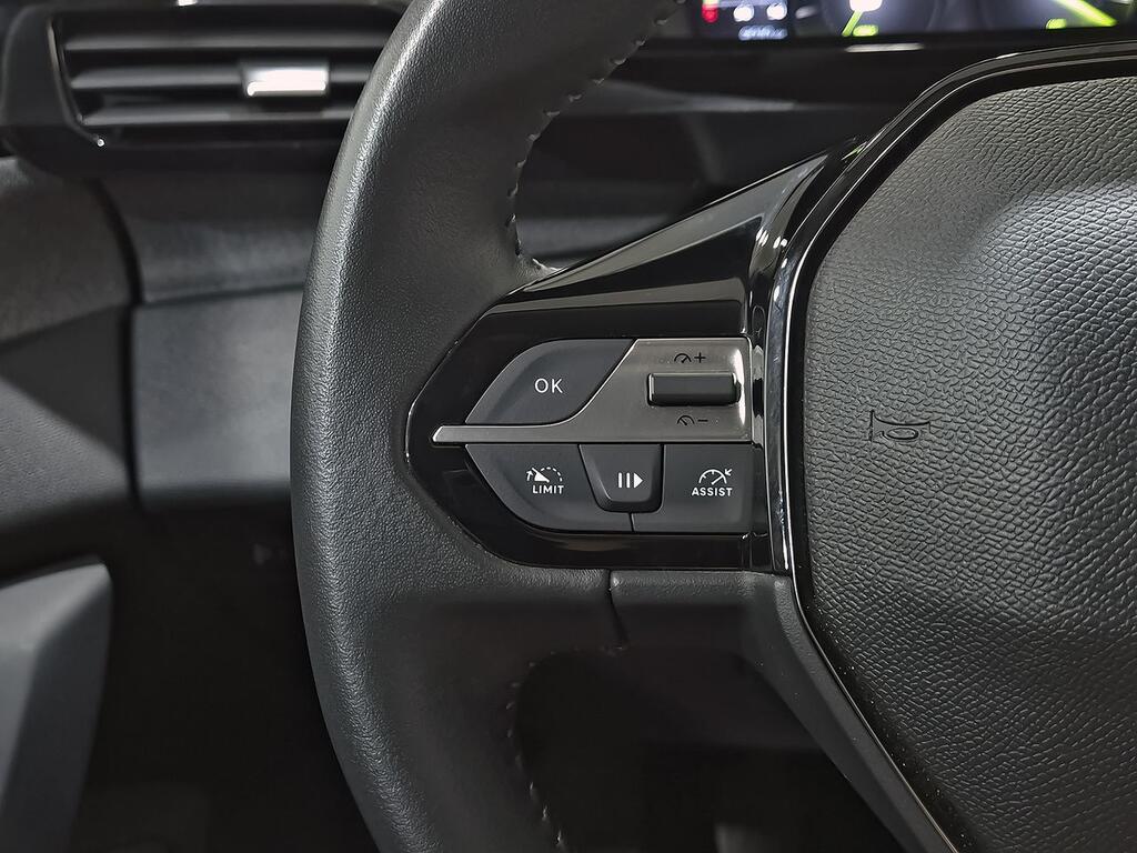 Peugeot 308 5P Allure PureTech 130 S&S MAN 17