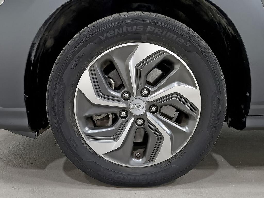 Hyundai Kona 1.6 GDI HEV Tecno 2C DCT 10