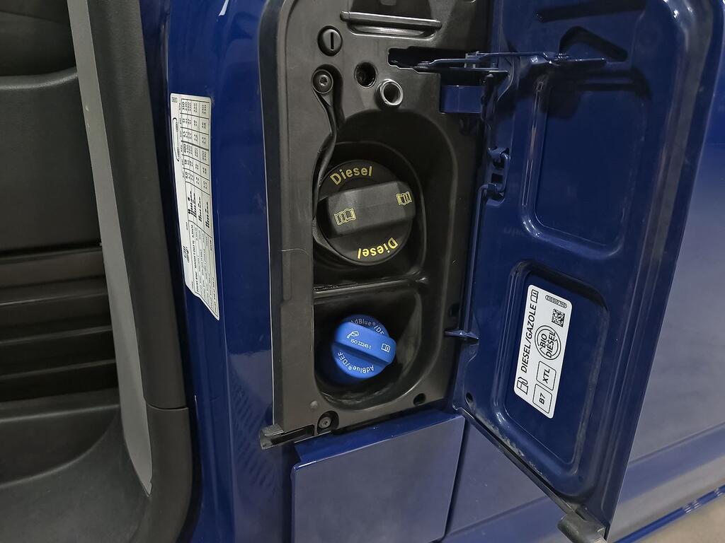 Volkswagen Transporter 2.0 TDI 110CV 2.8T SWB 4P 21