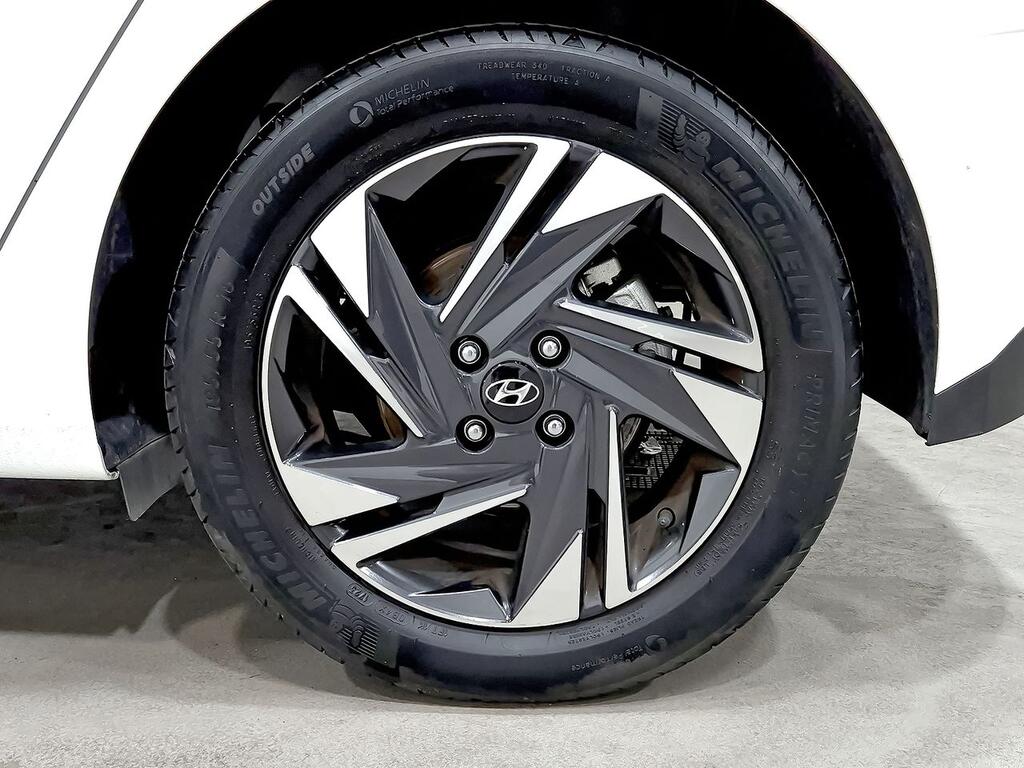 Hyundai i20 1.0 TGDI 74kW (100CV) 48V Klass 10