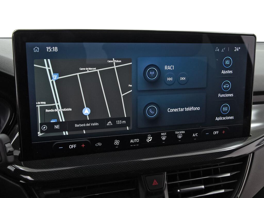 Ford Focus 1.0 Ecoboost MHEV 114kW ST-Line Auto 21