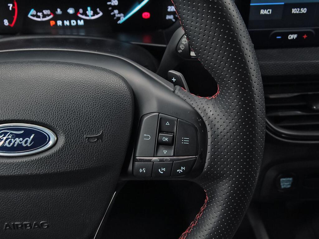 Ford Focus 1.0 Ecoboost MHEV 114kW ST-Line Auto 19