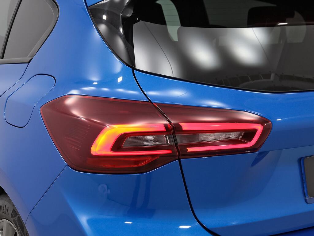 Ford Focus 1.0 Ecoboost MHEV 114kW ST-Line Auto 36
