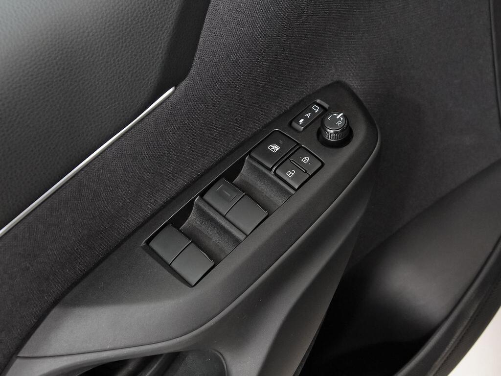 Toyota Yaris Cross 1.5 120H Active Tech 13