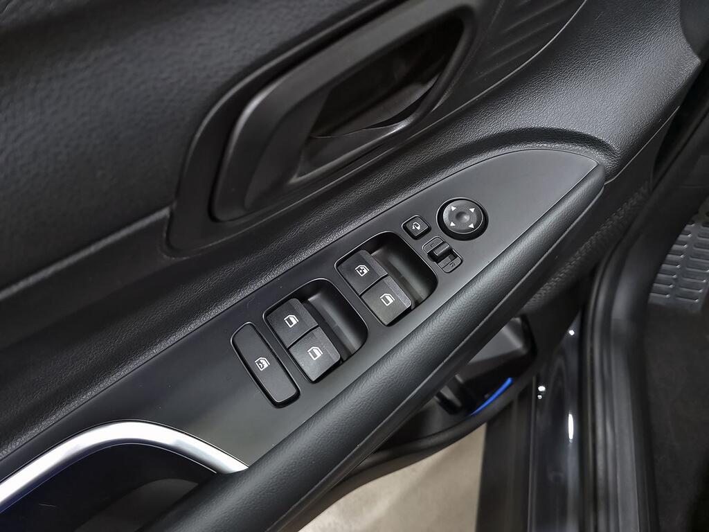 Hyundai Bayon 1.0 TGDI 74kW (100CV) 48V Maxx 11