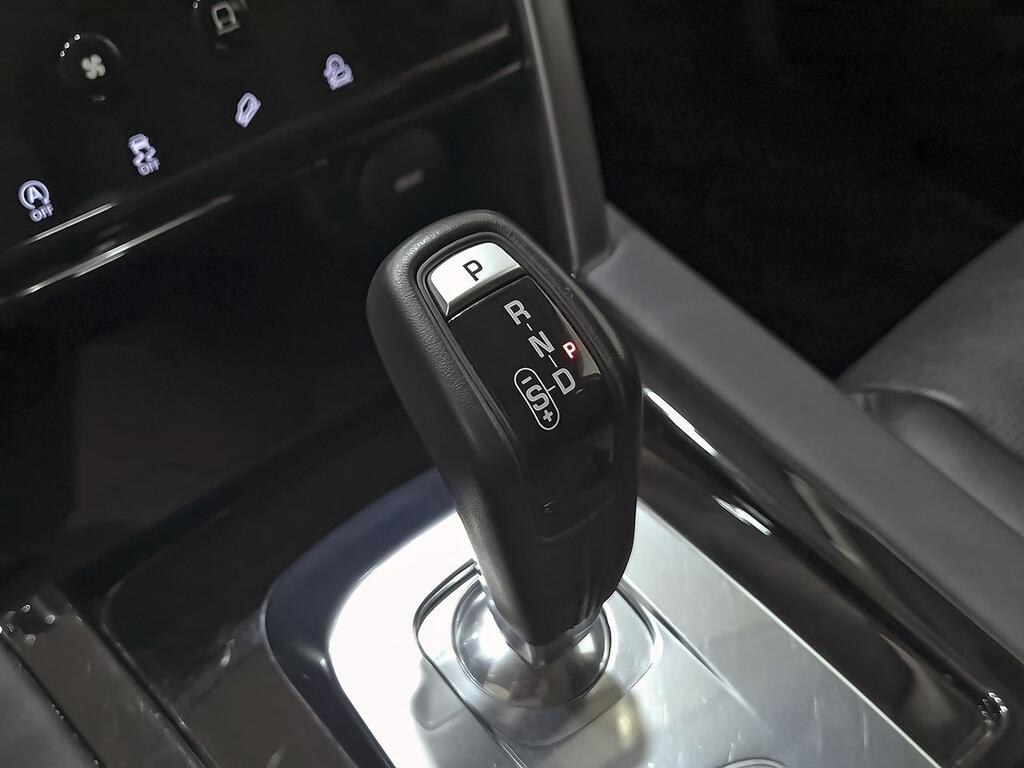 Land-Rover Discovery Sport 2.0D I4-L.Flw 150 PS AWD MHEV Auto HSE 26