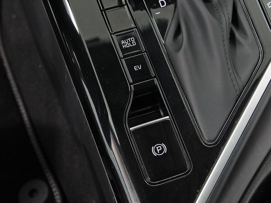 Kia Niro 1.6 GDi PHEV 104kW (141CV) Concept 29