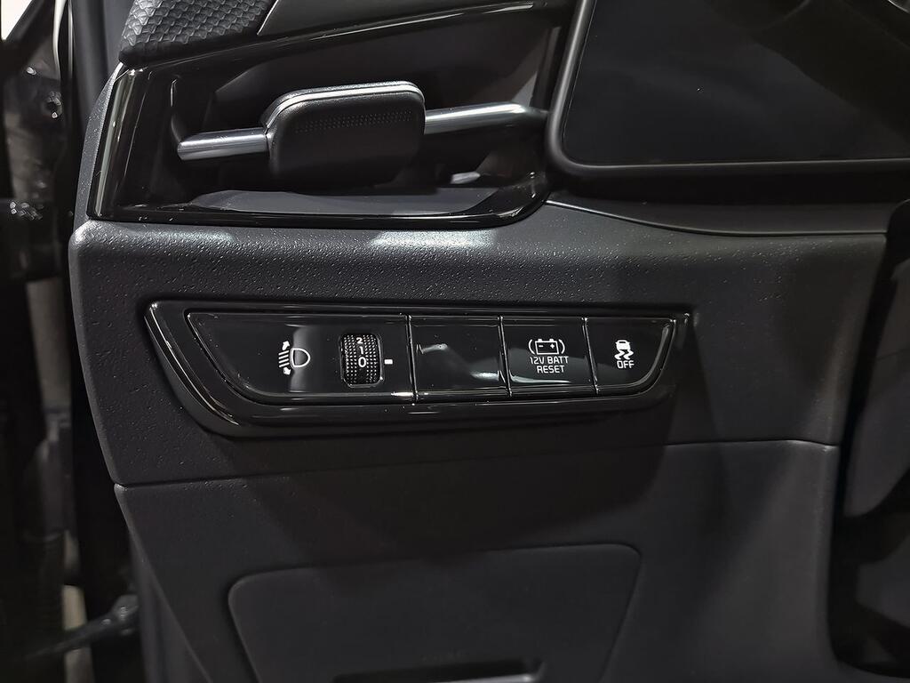 Kia Niro 1.6 GDi HEV 95kW (129CV) Drive 12