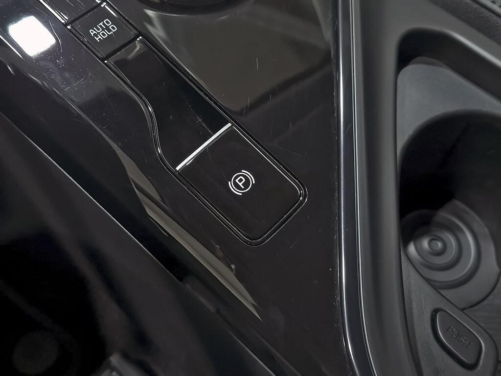 Kia Niro 1.6 GDi HEV 95kW (129CV) Drive 32