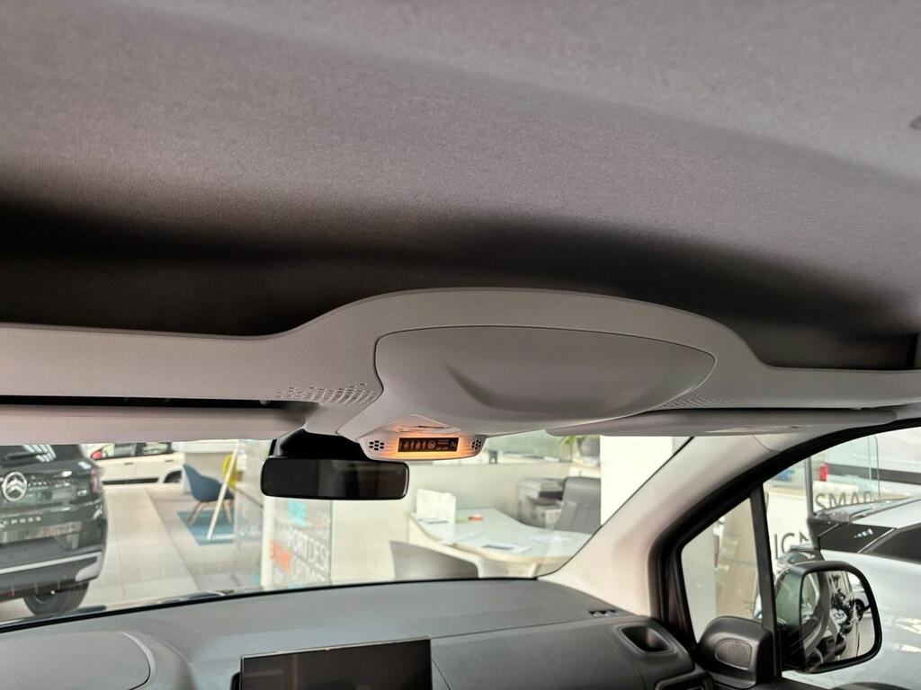 Citroën Berlingo Talla XL BlueHDi 130 S&S PLUS Auto 17