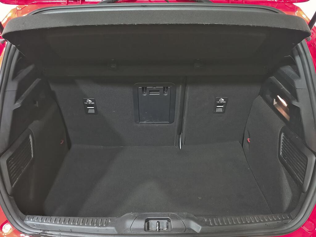 Ford Focus 1.0 Ecoboost MHEV 92kW ST-Line 10