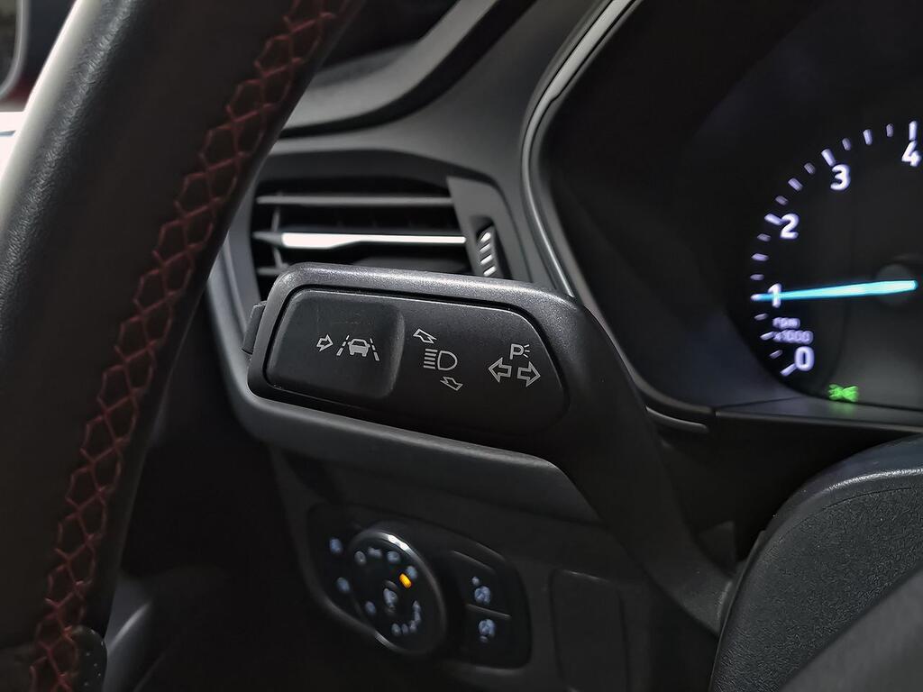 Ford Focus 1.0 Ecoboost MHEV 92kW ST-Line 15