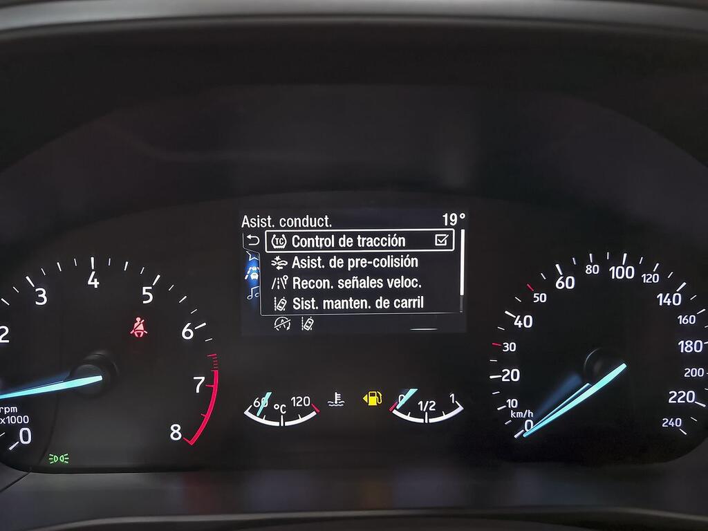 Ford Focus 1.0 Ecoboost MHEV 92kW ST-Line 22