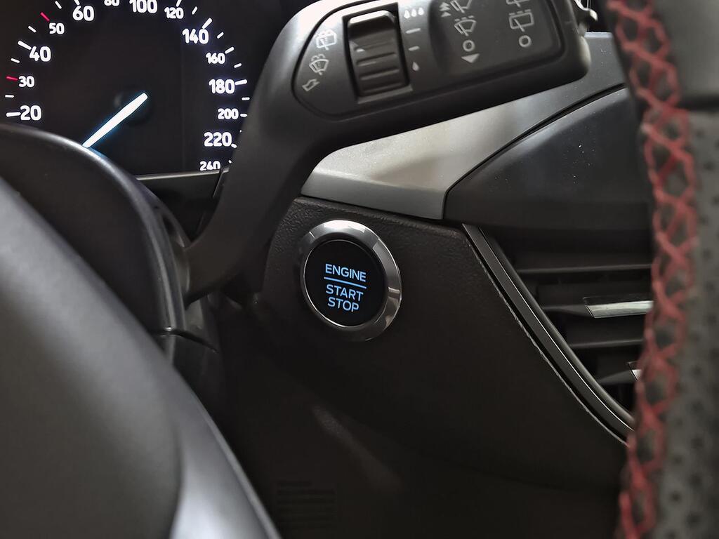 Ford Focus 1.0 Ecoboost MHEV 92kW ST-Line 17