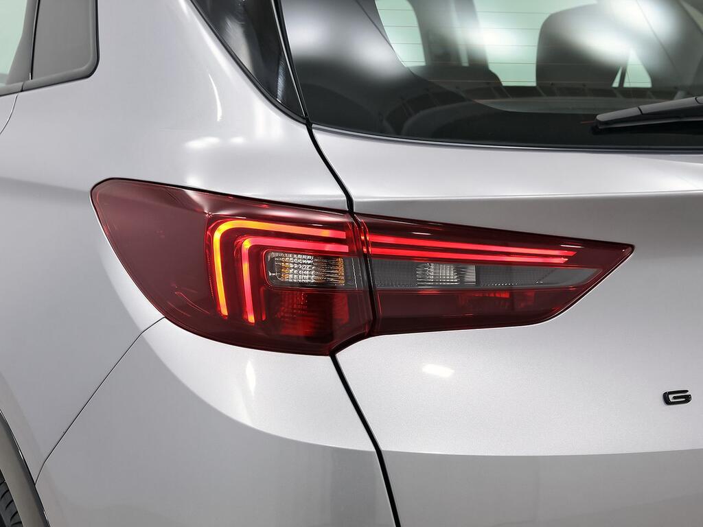 Opel Grandland 1.2T XHT MT6 S/S GS 33