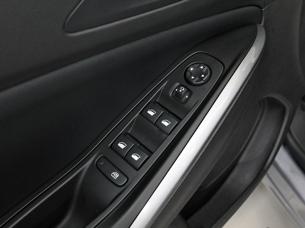 Opel Grandland 1.2T XHT MT6 S/S GS 13