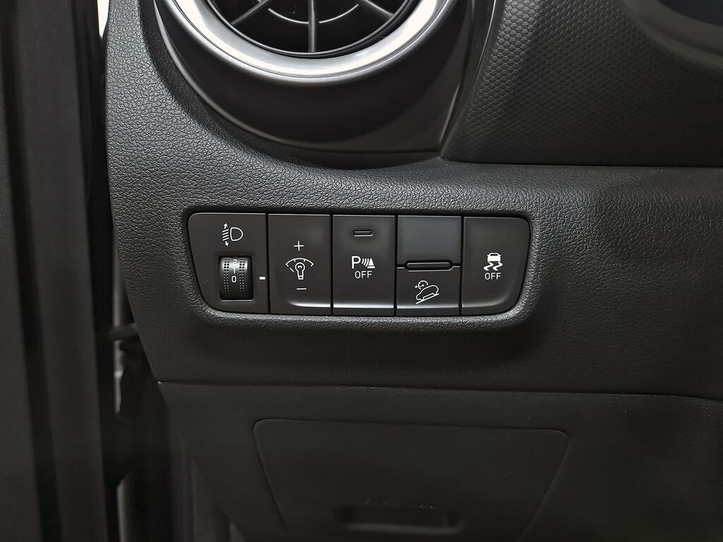 Hyundai Kona 1.0 TGDI Tecno 4X2 12