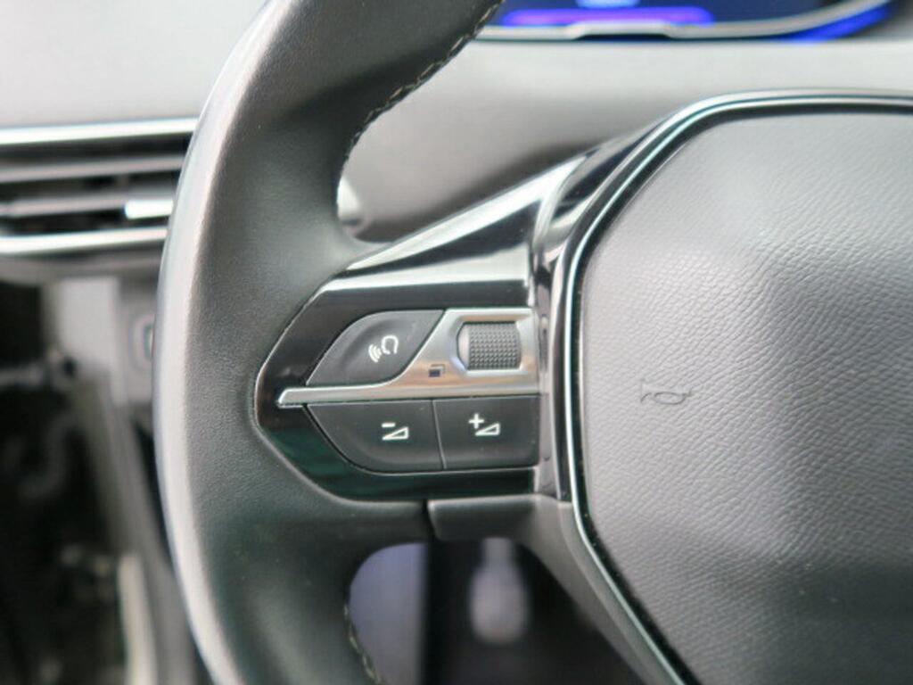 Peugeot 3008 1.2 PURETECH 96KW (130CV) ALLURE S&S 6