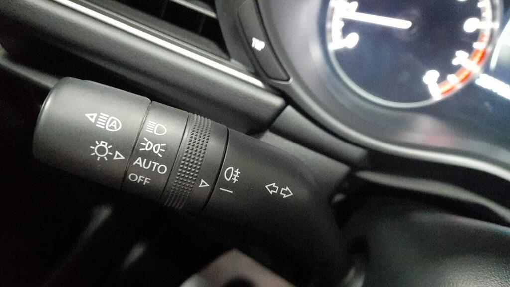 Mazda 3 2.5L e-SKYACTIV G MHEV 103kW Prime-line 22