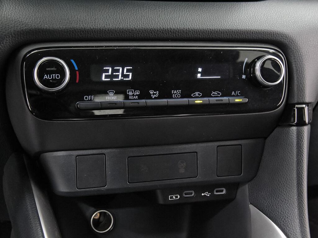 Toyota Yaris 1.5 120H Active Plus 24
