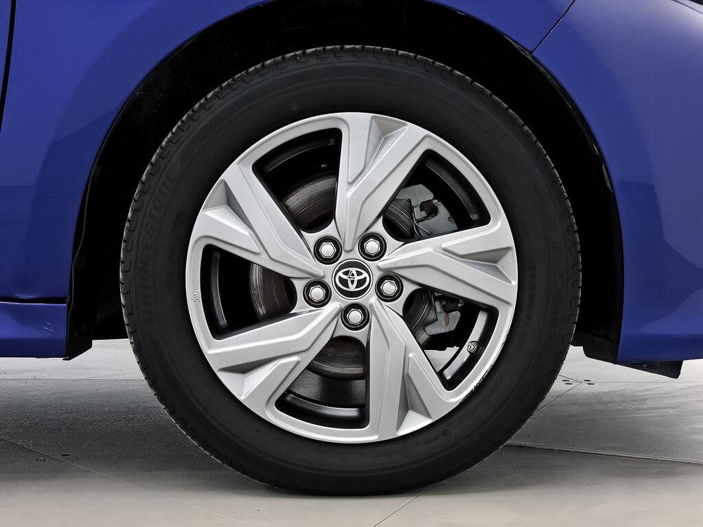 Toyota Yaris 1.5 120H Active Plus 8