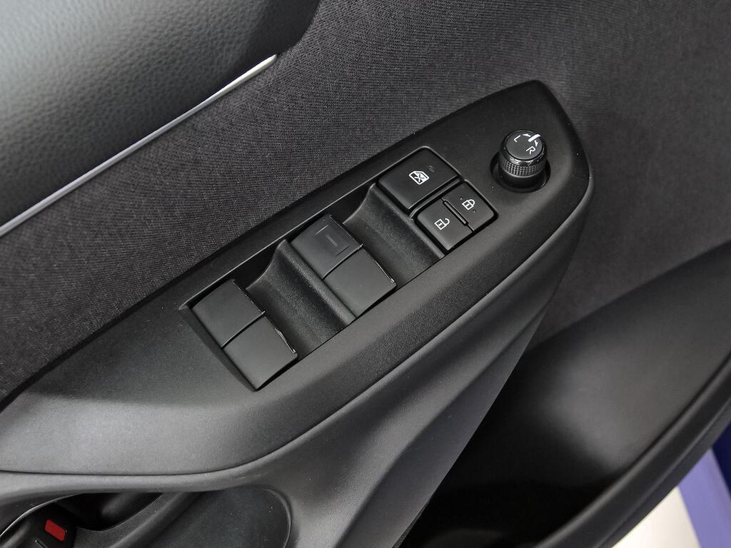 Toyota Yaris 1.5 120H Active Plus 10