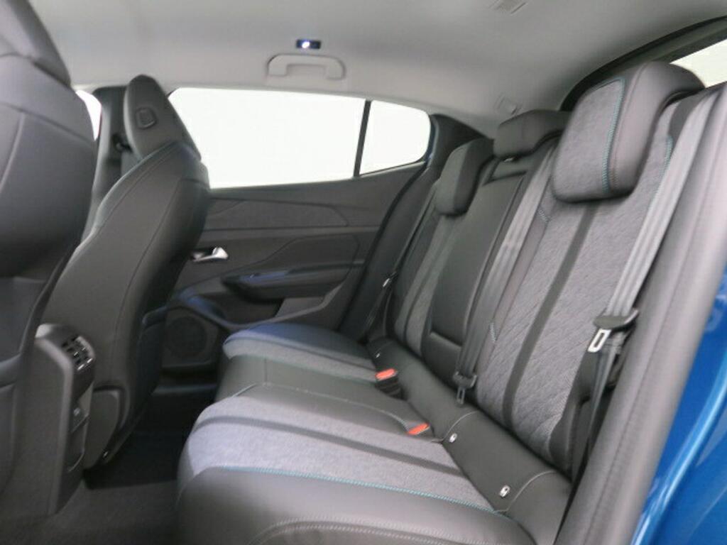 Peugeot 408 408 Allure PHEV 180 e-EAT8 18