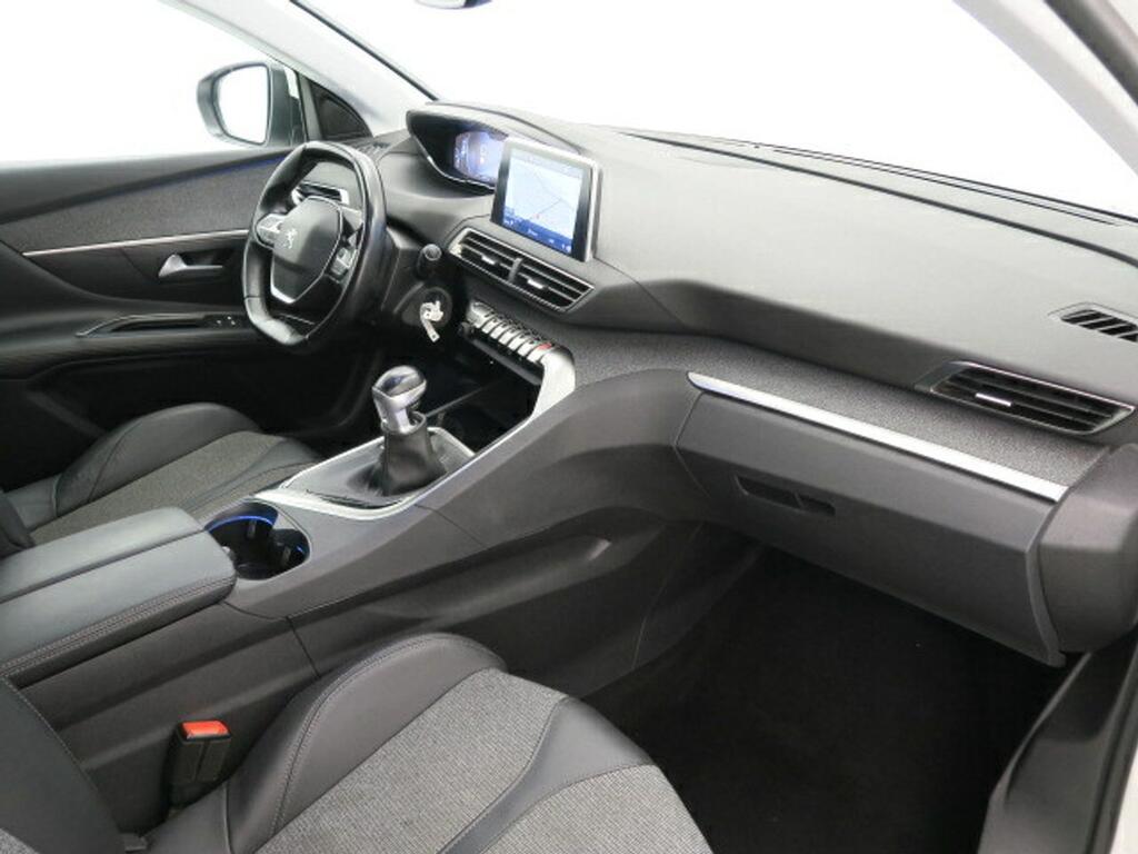 Peugeot 3008 1.2 PURETECH 96KW (130CV) ALLURE S&S 13