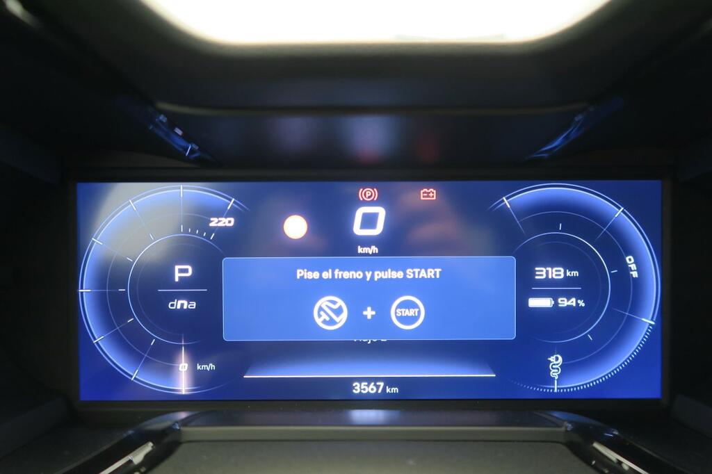 Alfa Romeo Junior Elettrica Veloce 207kW (280CV) 9