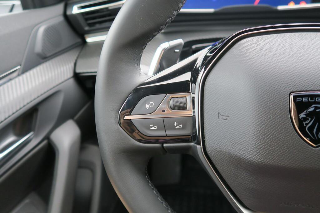 Peugeot 508 Hybrid 5P Allure HYBRID 225 e-EAT8 13
