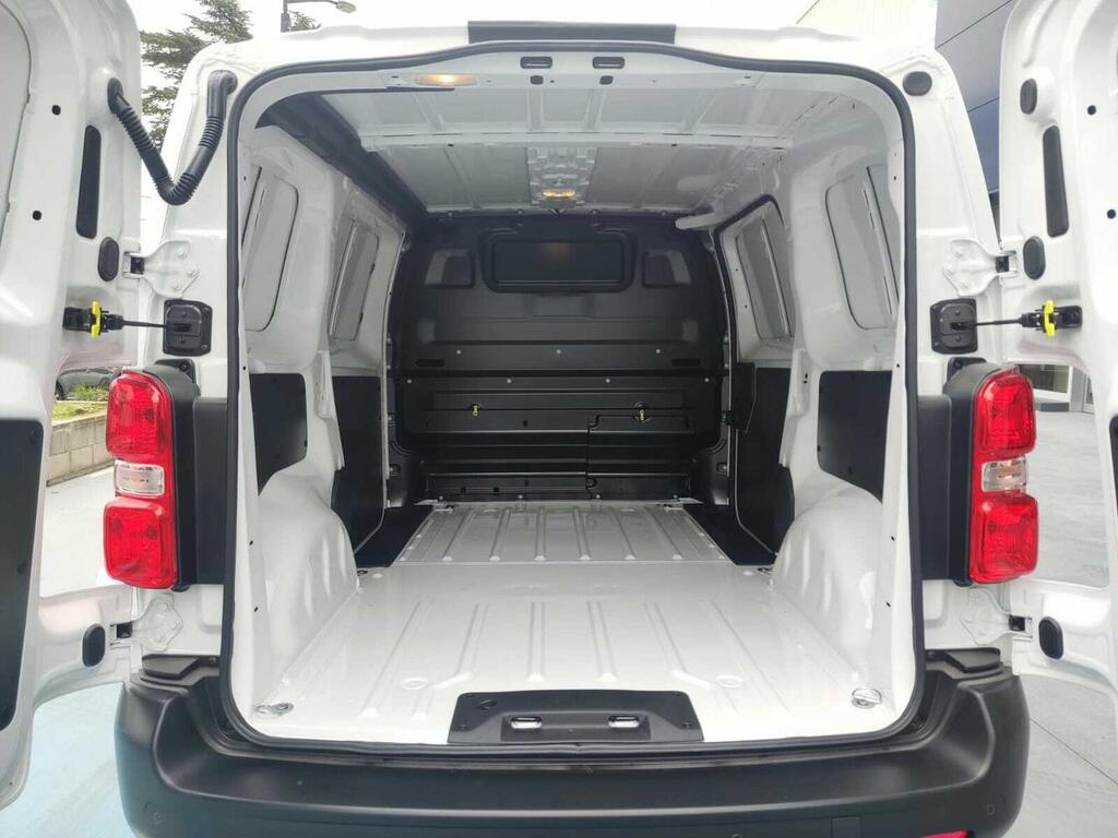 Peugeot Expert -E FG PRO L2 50 KWH 136 CV A/T 4P 19