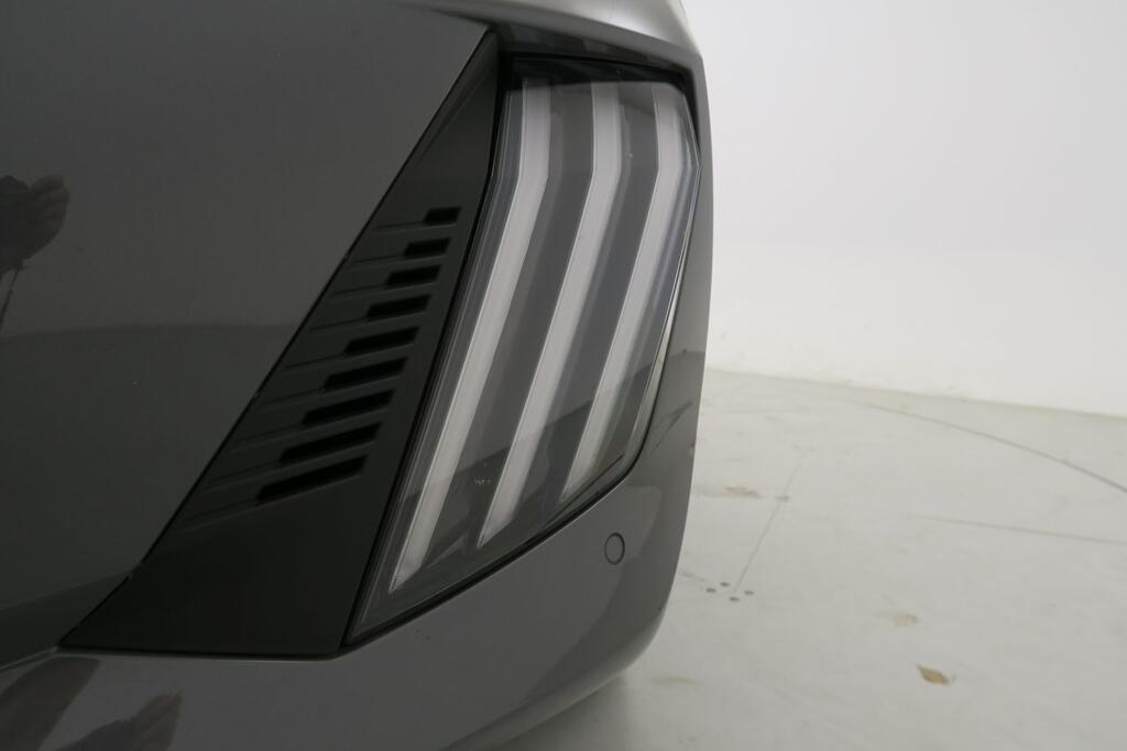 Peugeot 208 Allure Eléctrico 156 (115 Kw) 21