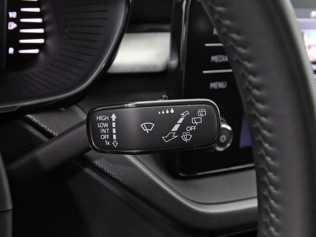 Skoda Fabia 1.0 MPI 59KW (80CV) Ambition 14