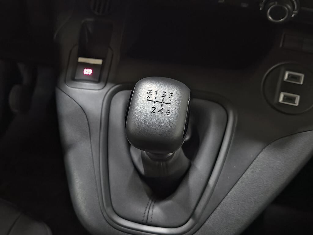 Citroën Berlingo Talla M BlueHDi 100 S&S PLUS 23