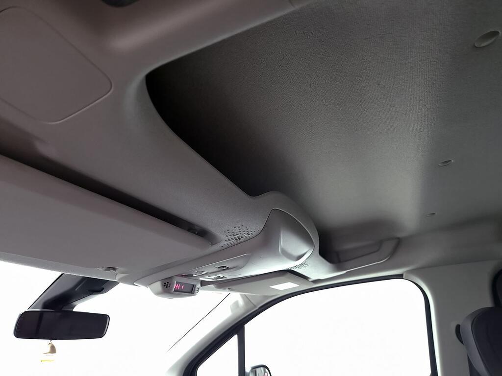 Citroën Berlingo Talla M BlueHDi 130 S&S 6v SHINE 28