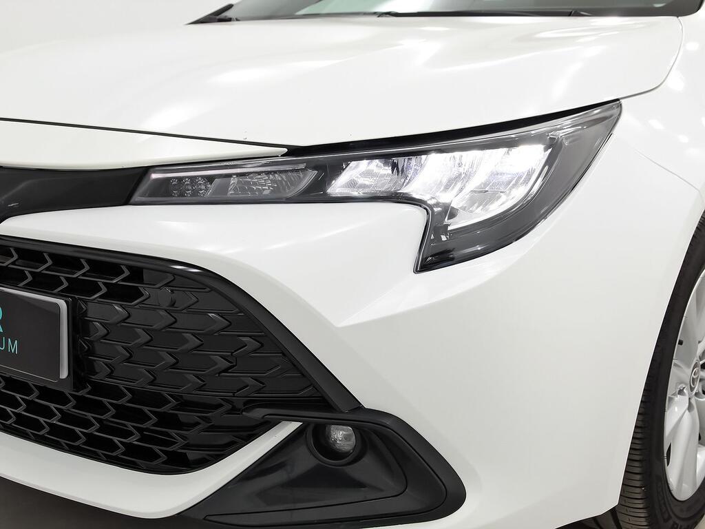 Toyota Corolla 140H Active Plus 33