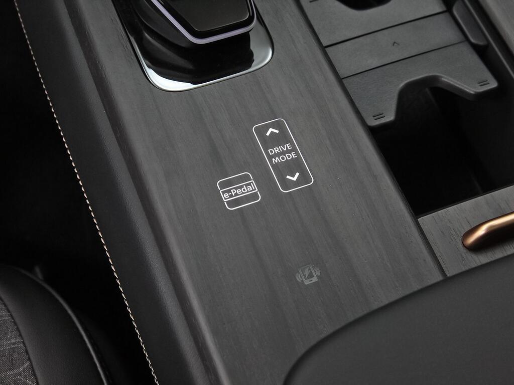 Nissan Ariya 5p 87 kWh e-4ORCE Advance CAR. 22kW + Te 36