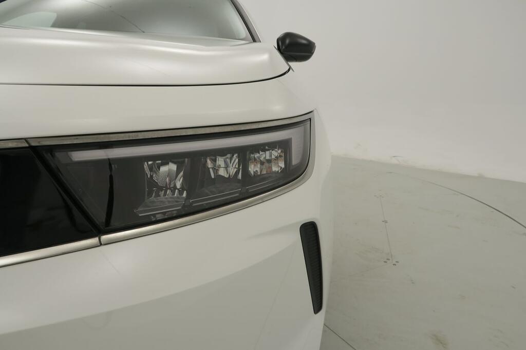 Opel Astra 1.6T Hybrid 132kW (180CV) Elegance Auto 22