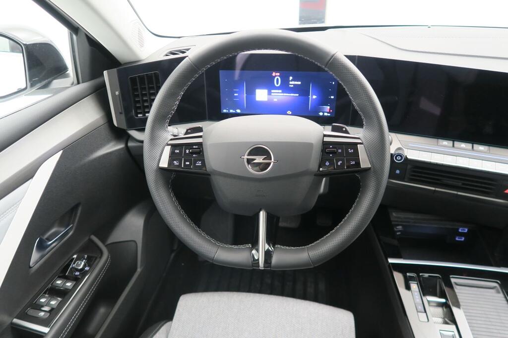 Opel Astra 1.6T Hybrid 132kW (180CV) Elegance Auto 14