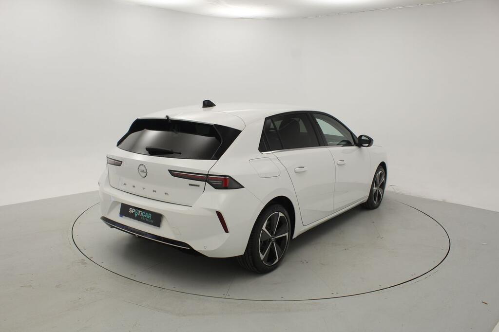 Opel Astra 1.6T Hybrid 132kW (180CV) Elegance Auto 4