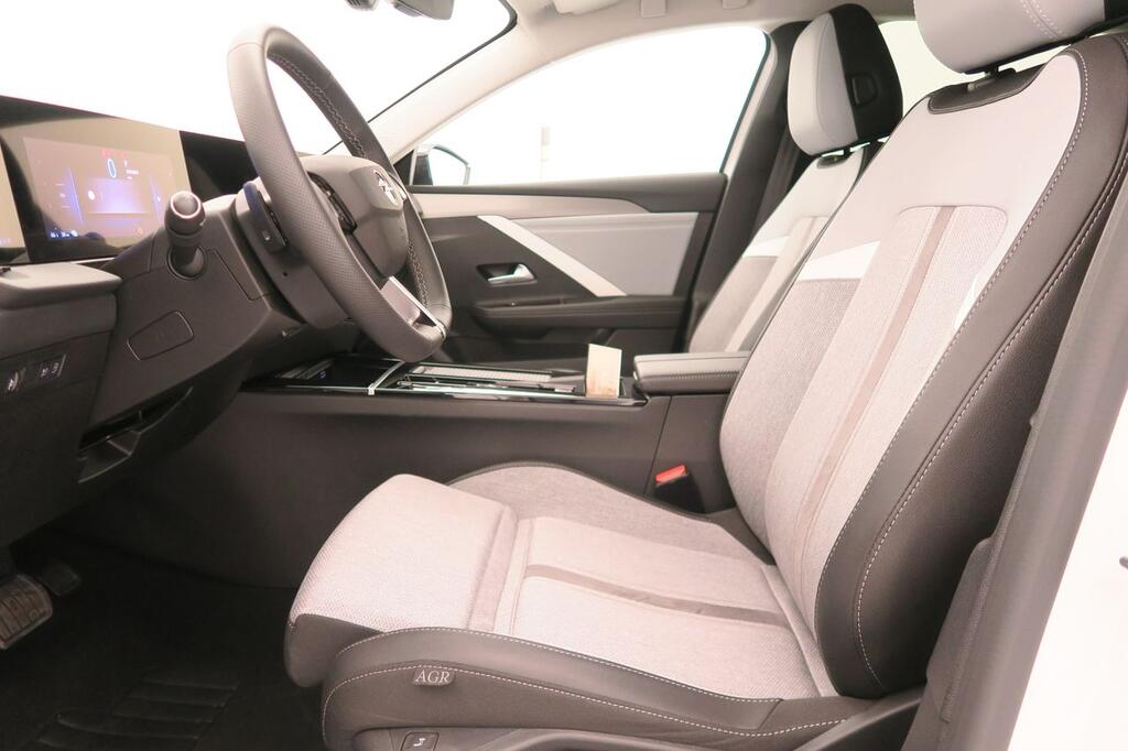 Opel Astra 1.6T Hybrid 132kW (180CV) Elegance Auto 18